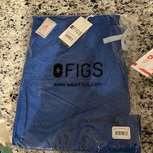 BRAND NEW figs scrub pants